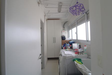 Apartamento à venda com 124m², 3 quartos e 2 vagasÁrea de Serviço