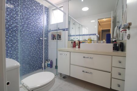 Apartamento à venda com 124m², 3 quartos e 2 vagasBanheiro da Suíte