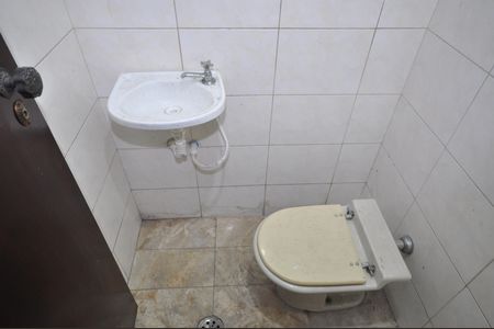 Casa à venda com 129m², 3 quartos e 1 vagaLavabo