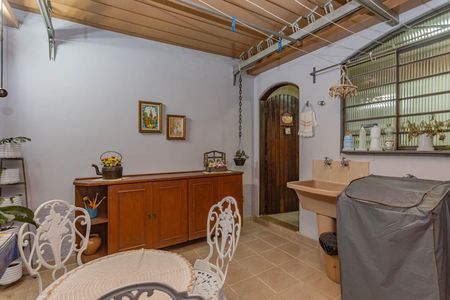 Casa à venda com 117m², 2 quartos e 1 vagaÁrea de Serviço