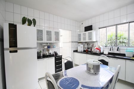 Casa à venda com 270m², 5 quartos e 3 vagasCozinha