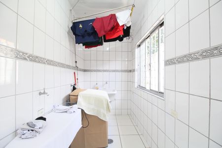 Casa à venda com 270m², 5 quartos e 3 vagasÁrea de Serviço