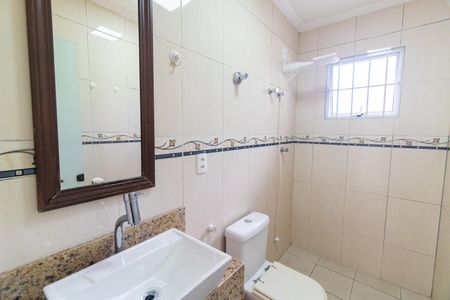 Casa à venda com 250m², 7 quartos e 2 vagas Casa à venda com 250m², 7 quartos e 2 vagasCasa 2 - Banheiro da Suite