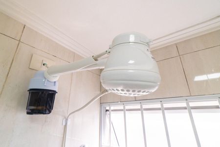 Casa à venda com 250m², 7 quartos e 2 vagas Casa à venda com 250m², 7 quartos e 2 vagasCasa 1 - Banheiro Detalhe