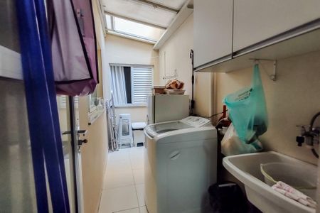 Apartamento à venda com 47m², 2 quartos e 1 vaga Apartamento à venda com 47m², 2 quartos e 1 vagaÁrea de Serviço