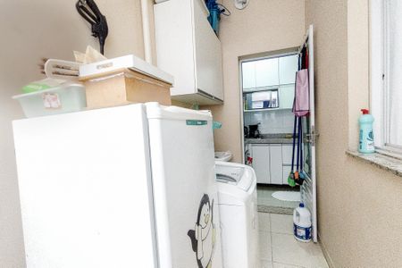 Apartamento à venda com 47m², 2 quartos e 1 vaga Apartamento à venda com 47m², 2 quartos e 1 vagaÁrea de Serviço