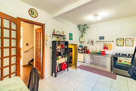 Casa à venda com 120m², 3 quartos e 2 vagas Casa à venda com 120m², 3 quartos e 2 vagasCozinha