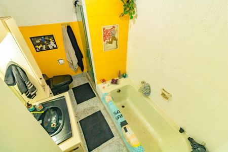 Casa à venda com 120m², 3 quartos e 2 vagas Casa à venda com 120m², 3 quartos e 2 vagasBanheiro