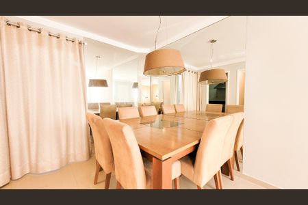 Casa de condomínio à venda com 80m², 3 quartos e 2 vagas Casa de condomínio à venda com 80m², 3 quartos e 2 vagasSala