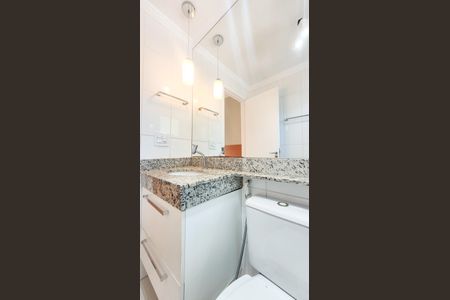 Casa de condomínio à venda com 80m², 3 quartos e 2 vagas Casa de condomínio à venda com 80m², 3 quartos e 2 vagasBanheiro Suite