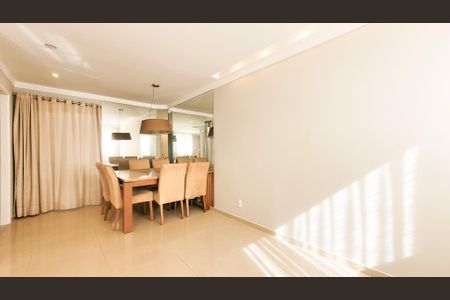 Casa de condomínio à venda com 80m², 3 quartos e 2 vagas Casa de condomínio à venda com 80m², 3 quartos e 2 vagasSala