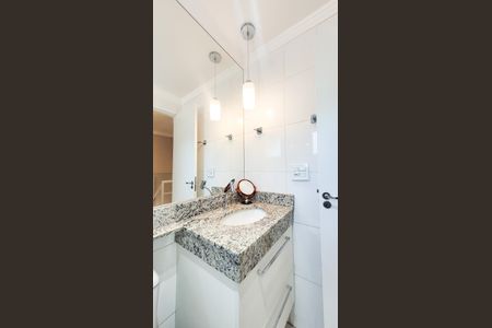 Casa de condomínio à venda com 80m², 3 quartos e 2 vagas Casa de condomínio à venda com 80m², 3 quartos e 2 vagasBanheiro Social