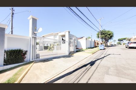 Casa de condomínio à venda com 80m², 3 quartos e 2 vagas Casa de condomínio à venda com 80m², 3 quartos e 2 vagasFachada