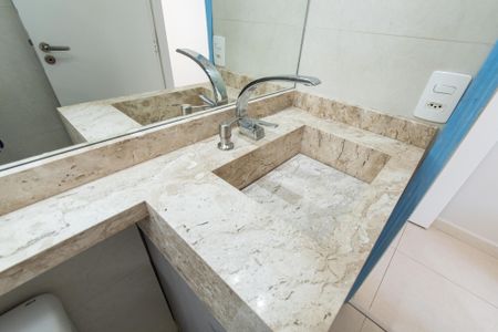 Apartamento à venda com 55m², 2 quartos e 1 vaga Apartamento à venda com 55m², 2 quartos e 1 vagaBanheiro da suíte