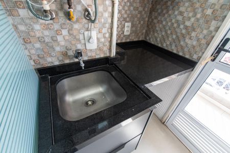 Apartamento à venda com 55m², 2 quartos e 1 vaga Apartamento à venda com 55m², 2 quartos e 1 vagaÁrea de serviço