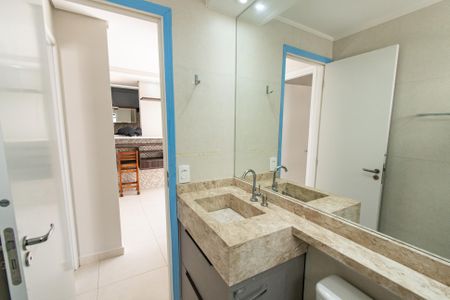Apartamento à venda com 55m², 2 quartos e 1 vaga Apartamento à venda com 55m², 2 quartos e 1 vagaBanheiro