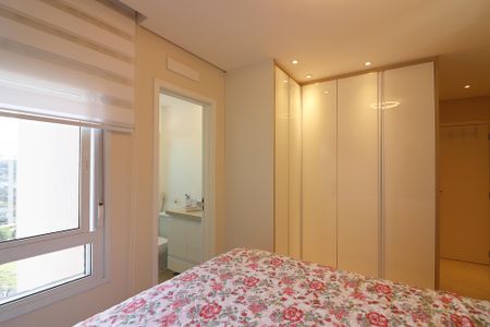 Apartamento à venda com 78m², 2 quartos e 2 vagasSuíte 2