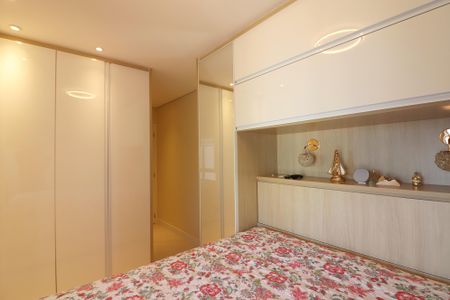 Apartamento à venda com 78m², 2 quartos e 2 vagasSuíte 2