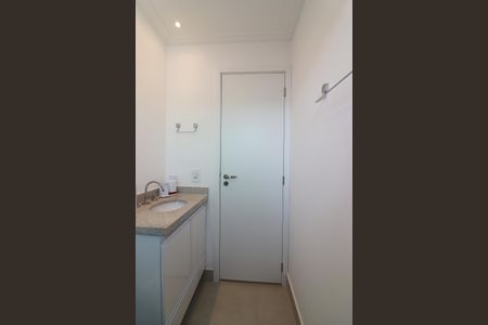 Apartamento à venda com 78m², 2 quartos e 2 vagasSuíte 2 banheiro
