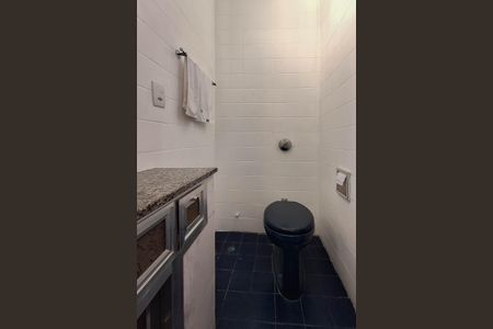 Casa à venda com 168m², 3 quartos e sem vaga Casa à venda com 168m², 3 quartos e sem vagaBanheiro Social