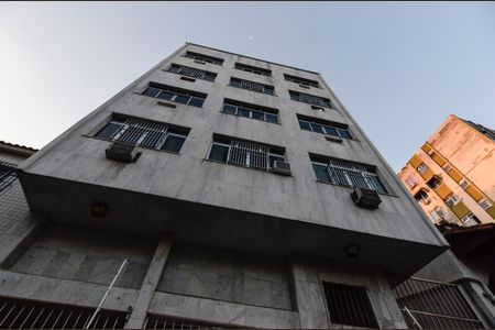 Apartamento à venda com 66m², 2 quartos e 1 vaga Apartamento à venda com 66m², 2 quartos e 1 vagaFachada