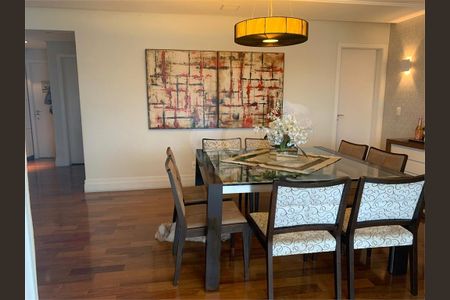 Apartamento à venda com 164m², 3 quartos e 3 vagas