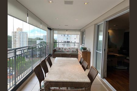 Apartamento à venda com 164m², 3 quartos e 3 vagas