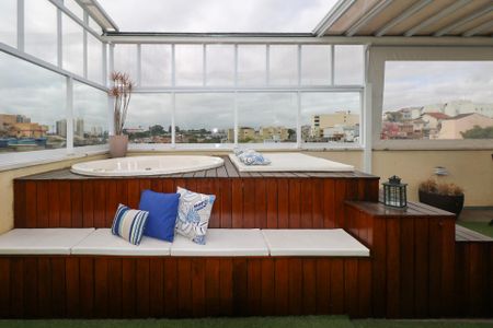 Apartamento à venda com 166m², 3 quartos e 2 vagas Apartamento à venda com 166m², 3 quartos e 2 vagasCobertura e Área Gourmet