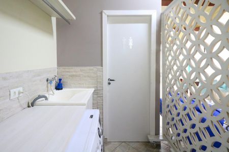Apartamento à venda com 166m², 3 quartos e 2 vagas Apartamento à venda com 166m², 3 quartos e 2 vagasÁrea de Serviço