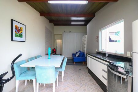 Apartamento à venda com 166m², 3 quartos e 2 vagas Apartamento à venda com 166m², 3 quartos e 2 vagasCobertura e Área Gourmet