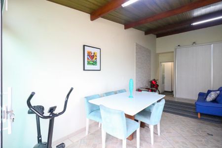 Apartamento à venda com 166m², 3 quartos e 2 vagas Apartamento à venda com 166m², 3 quartos e 2 vagasCobertura e Área Gourmet