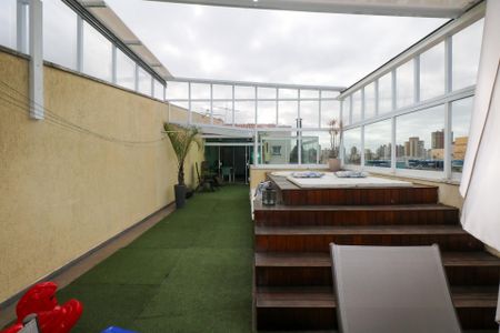 Apartamento à venda com 166m², 3 quartos e 2 vagas Apartamento à venda com 166m², 3 quartos e 2 vagasCobertura e Área Gourmet