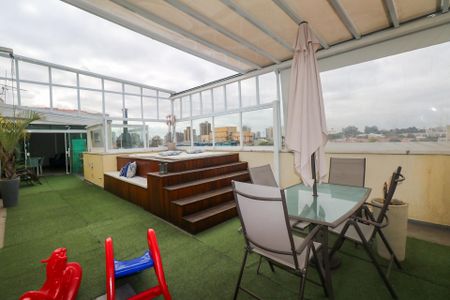 Apartamento à venda com 166m², 3 quartos e 2 vagas Apartamento à venda com 166m², 3 quartos e 2 vagasCobertura e Área Gourmet