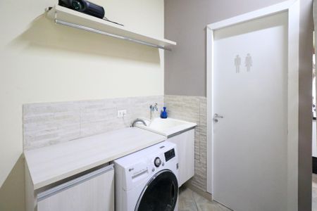 Apartamento à venda com 166m², 3 quartos e 2 vagas Apartamento à venda com 166m², 3 quartos e 2 vagasÁrea de Serviço