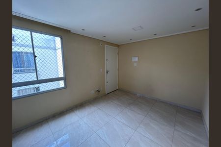 Sala de apartamento para alugar com 2 quartos, 45m² em Jardim Ansalca, Guarulhos