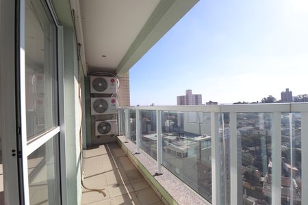 Apartamento à venda com 107m², 2 quartos e 3 vagasVaranda