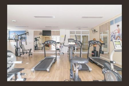 Apartamento à venda com 107m², 2 quartos e 3 vagas Apartamento à venda com 107m², 2 quartos e 3 vagasÁrea comum - Academia