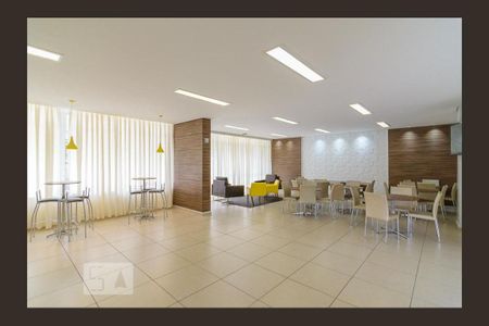 Apartamento à venda com 107m², 2 quartos e 3 vagas Apartamento à venda com 107m², 2 quartos e 3 vagasÁrea comum - Salão de festas