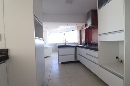 Apartamento à venda com 107m², 2 quartos e 3 vagasCozinha