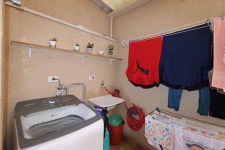 Apartamento à venda com 68m², 2 quartos e 1 vagaÁrea de Serviço