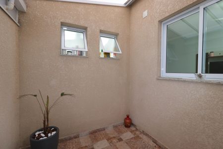 Apartamento à venda com 68m², 2 quartos e 1 vagaQuintal