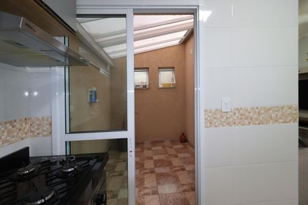 Apartamento à venda com 68m², 2 quartos e 1 vagaCozinha