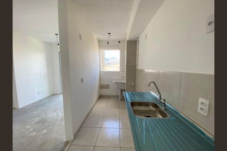 Apartamento à venda com 48m², 2 quartos e 1 vaga Apartamento à venda com 48m², 2 quartos e 1 vagaCozinha e Área de Serviço