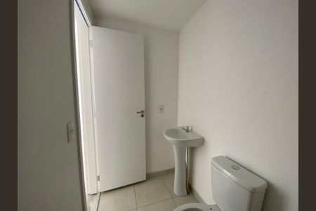 Apartamento à venda com 48m², 2 quartos e 1 vaga Apartamento à venda com 48m², 2 quartos e 1 vagaBanheiro