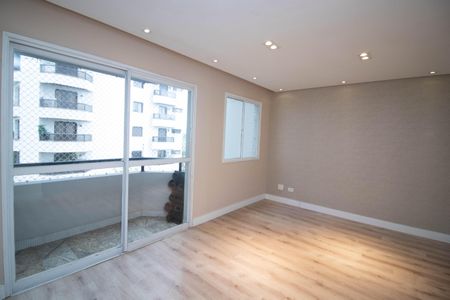 Apartamento à venda com 75m², 2 quartos e 2 vagasSala