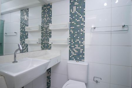 Apartamento à venda com 75m², 2 quartos e 2 vagasBanheiro da Suíte