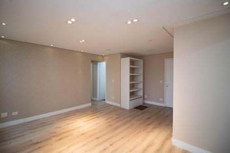 Apartamento à venda com 75m², 2 quartos e 2 vagasSala