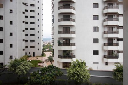 Apartamento à venda com 75m², 2 quartos e 2 vagasVista do Quarto 