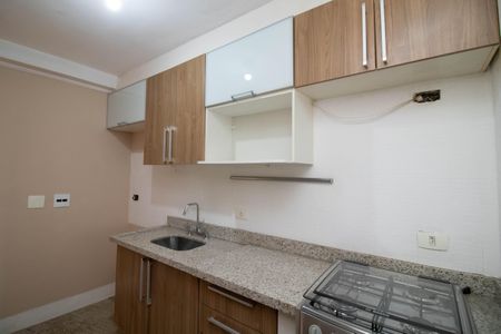 Apartamento à venda com 75m², 2 quartos e 2 vagasCozinha 