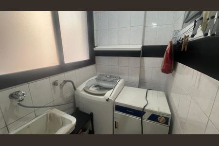 Apartamento à venda com 74m², 3 quartos e 1 vagaÁrea de Serviço